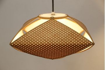 和製ビンテージ　希少な廃盤品　YAMAGIWA(ヤマギワ)　近藤昭作　竹のあかり　和モダンスタイルやナチュラルテイストの空間づくりにおすすめ!!竹あんどんの天井照明(行灯、行燈、吊り下げ照明、ペンダントライト、シェード、電笠、ヴィンテージ)(R-066089)