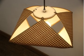 和製ビンテージ　希少な廃盤品　YAMAGIWA(ヤマギワ)　近藤昭作　竹のあかり　和モダンスタイルやナチュラルテイストの空間づくりにおすすめ!!竹あんどんの天井照明(行灯、行燈、吊り下げ照明、ペンダントライト、シェード、電笠、ヴィンテージ)(R-066089)