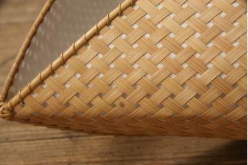 和製ビンテージ　希少な廃盤品　YAMAGIWA(ヤマギワ)　近藤昭作　竹のあかり　和モダンスタイルやナチュラルテイストの空間づくりにおすすめ!!竹あんどんの天井照明(行灯、行燈、吊り下げ照明、ペンダントライト、シェード、電笠、ヴィンテージ)(R-066089)