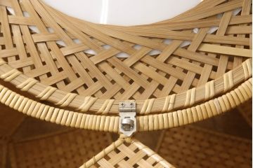 和製ビンテージ　希少な廃盤品　YAMAGIWA(ヤマギワ)　近藤昭作　竹のあかり　花びらのようなシェードが可愛らしい竹あんどんの天井照明(行灯、行燈、吊り下げ照明、ペンダントライト、シェード、電笠、ヴィンテージ)(R-066090)
