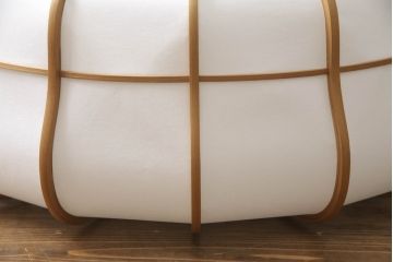 和製ビンテージ　YAMAGIWA(ヤマギワ)　京都指し物工芸　和田卯　榎本文夫作　秋田杉　優美な曲線が魅力の曲げ木照明(京指物、曲木、和風照明、天井照明、ペンダントライト、吊り下げ照明、シェード、電笠、ヴィンテージ)(R-066092)