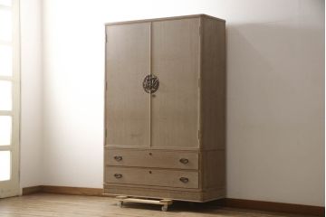 中古　伝統工芸士　小林雄蔵作　シックなカラーの金具が凛とした雰囲気を醸し出す加茂総桐箪笥(胴丸、総桐たんす、着物箪笥、引き出し、和タンス)(R-066095)
