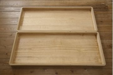 中古　伝統工芸士　小林雄蔵作　シックなカラーの金具が凛とした雰囲気を醸し出す加茂総桐箪笥(胴丸、総桐たんす、着物箪笥、引き出し、和タンス)(R-066095)