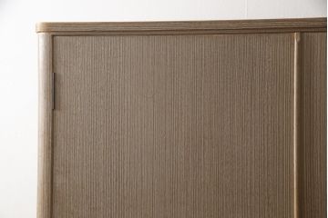 中古　伝統工芸士　小林雄蔵作　シックなカラーの金具が凛とした雰囲気を醸し出す加茂総桐箪笥(胴丸、総桐たんす、着物箪笥、引き出し、和タンス)(R-066095)