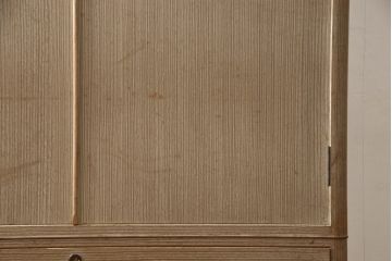 中古　伝統工芸士　小林雄蔵作　シックなカラーの金具が凛とした雰囲気を醸し出す加茂総桐箪笥(胴丸、総桐たんす、着物箪笥、引き出し、和タンス)(R-066095)