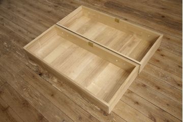 中古　繊細なデザインの金具が洗練された雰囲気を高める加茂総桐箪笥(並厚、総桐たんす、着物箪笥、引き出し、和タンス)(R-066096)