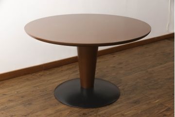 中古　美品　arflex(アルフレックス)　ステーションチェントロ(STATION CENTRO)　洗練されたモダンデザインが魅力的なダイニングテーブル(定価約45万円)(ラウンドテーブル、丸テーブル、食卓)(R-066099)