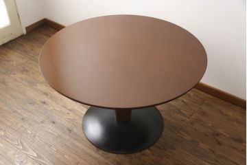 中古　美品　arflex(アルフレックス)　ステーションチェントロ(STATION CENTRO)　洗練されたモダンデザインが魅力的なダイニングテーブル(定価約45万円)(ラウンドテーブル、丸テーブル、食卓)(R-066099)