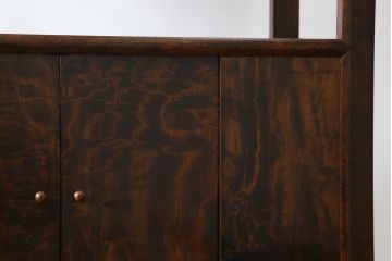 中古　松本民芸家具　#506型　シックな色合いと上品な佇まいが魅力の朝鮮棚(飾り棚、収納棚、戸棚、茶棚)(定価約23万円)(R-066102)