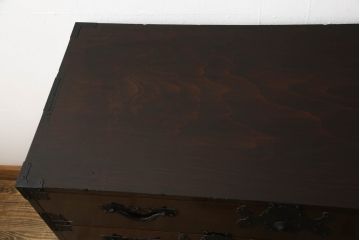 和製アンティーク　前面栗材　趣き深い漆の色合いが綺麗な米沢箪笥(衣装たんす、収納タンス、時代箪笥、引き出し)(R-066109)