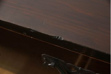 和製アンティーク　前面栗材　趣き深い漆の色合いが綺麗な米沢箪笥(衣装たんす、収納タンス、時代箪笥、引き出し)(R-066109)