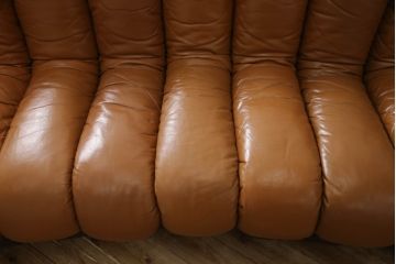ヴィンテージ家具　デセデ(de Sede)　本革(レザー)　23連　お好みに合わせて自在にレイアウトできるスネークソファ(23ピース、ビンテージ、店舗什器)(R-066113)
