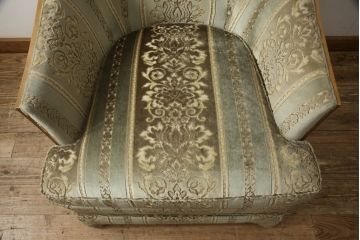 中古　美品　DREXEL HERITAGE(ドレクセルヘリテイジ)　肘カバー・クッション付き　ゆったりとした寛ぎの空間づくりに取り入れたい1人掛けソファ(一人掛けソファ、1Pソファ、アームソファ、アームチェア、椅子、イス)(R-066120)