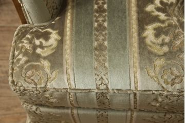 中古　美品　DREXEL HERITAGE(ドレクセルヘリテイジ)　肘カバー・クッション付き　ゆったりとした寛ぎの空間づくりに取り入れたい1人掛けソファ(一人掛けソファ、1Pソファ、アームソファ、アームチェア、椅子、イス)(R-066120)