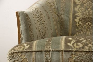 中古　美品　DREXEL HERITAGE(ドレクセルヘリテイジ)　肘カバー・クッション付き　ゆったりとした寛ぎの空間づくりに取り入れたい1人掛けソファ(一人掛けソファ、1Pソファ、アームソファ、アームチェア、椅子、イス)(R-066120)