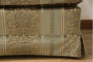 中古　美品　DREXEL HERITAGE(ドレクセルヘリテイジ)　肘カバー・クッション付き　ゆったりとした寛ぎの空間づくりに取り入れたい1人掛けソファ(一人掛けソファ、1Pソファ、アームソファ、アームチェア、椅子、イス)(R-066120)