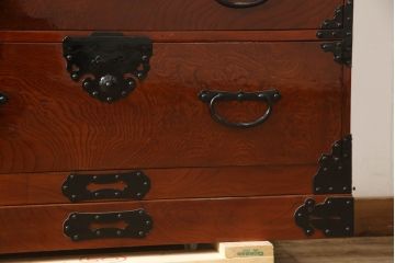 和製アンティーク　美品!!〈専門業者によるリペア済品〉前面欅(ケヤキ)材　素晴らしい杢目がお楽しみいただける二段重ね時代箪笥(和たんす、収納箪笥、整理タンス、衣装箪笥、引き出し)(R-066126)