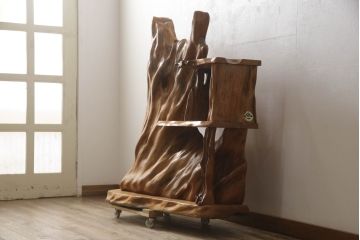 中古　美品　屋久杉の生命力溢れる美しさが魅力の飾り棚(オープンシェルフ、ディスプレイラック、花台)(定価約180万円)(R-066136)