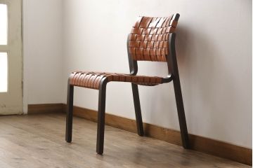 中古　arflex(アルフレックス)　NT(エヌティー)　本革(レザー)　革を編み込んだデザインが個性的なアームレスチェア(ダイニングチェア、椅子、イス)(R-066137)