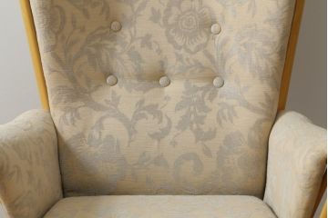 中古　美品　イギリス家具　ERCOL(アーコール)　エバーグリーン　気品のある佇まいが魅力の1人掛けイージーチェア(アームチェア、ラウンジチェア、ソファ、1人掛け、椅子、イス、英国、北欧)(定価約29万円)(R-066170)