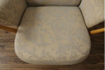 中古　美品　イギリス家具　ERCOL(アーコール)　エバーグリーン　気品のある佇まいが魅力の1人掛けイージーチェア(アームチェア、ラウンジチェア、ソファ、1人掛け、椅子、イス、英国、北欧)(定価約29万円)(R-066170)