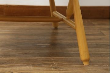 中古　美品　イギリス家具　ERCOL(アーコール)　エバーグリーン　気品のある佇まいが魅力の1人掛けイージーチェア(アームチェア、ラウンジチェア、ソファ、1人掛け、椅子、イス、英国、北欧)(定価約29万円)(R-066170)