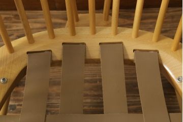 中古　美品　イギリス家具　ERCOL(アーコール)　エバーグリーン　気品のある佇まいが魅力の1人掛けイージーチェア(アームチェア、ラウンジチェア、ソファ、1人掛け、椅子、イス、英国、北欧)(定価約29万円)(R-066170)