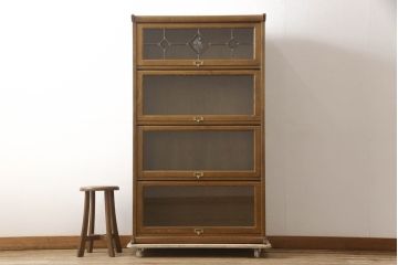 中古　美品　三越家具(現カントリーハウス)　Brugge(ブルージュ)　希少な絶版品!!　フラップ扉　クラシカルな佇まいが魅力の四段重ね風ブックケース(本箱、収納棚、戸棚、キャビネット、飾り棚、陳列棚)(R-066172)