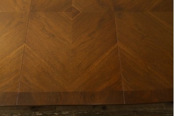 中古　DREXEL HERITAGE(ドレクセルヘリテイジ)　FRANCESCA(フランチェスカ)シリーズ　優美な佇まいのダイニングテーブル　(R-066180)