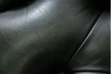 中古　イギリス　Lloyd's Antiques(ロイズ・アンティークス)取り扱い　Carlton Chair　レザー　置くだけでも絵になるクラシカルなカールトンチェア(アームチェア、一人掛けソファ、サロンチェア、英国)(R-066182)