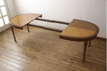中古　DREXEL HERITAGE(ドレクセルヘリテイジ)　FRANCESCA(フランチェスカ)シリーズ　優美な佇まいのダイニングテーブル(4人掛け、6人掛け、8人掛け、食卓、エクステンションテーブル)(R-066188)