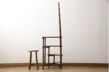 イギリスビンテージ　Lloyd's Antiques(ロイズ・アンティークス)　クラシカル空間を演出するライブラリーステップ(飾り棚、陳列棚、オープンシェルフ、ディスプレイラック、花台、店舗什器、ヴィンテージ、英国)(R-066190)