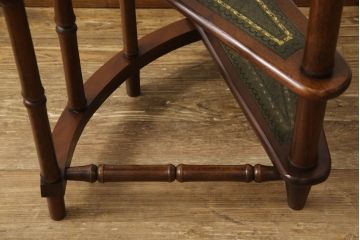 イギリスビンテージ　Lloyd's Antiques(ロイズ・アンティークス)　クラシカル空間を演出するライブラリーステップ(飾り棚、陳列棚、オープンシェルフ、ディスプレイラック、花台、店舗什器、ヴィンテージ、英国)(R-066190)