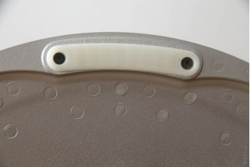 中古　超美品　オカムラ(OKAMURA)　医療福祉用　円盤脚　抗菌　丸みのあるフォルムがかわいらしいスツール(丸椅子、回転椅子、イス)(定価約62000円)(R-066193)