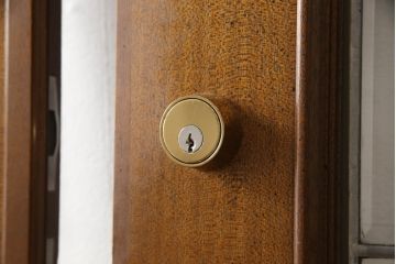 中古　激レア!!　特注品　DREXEL HERITAGE(ドレクセルヘリテイジ)　上品なデザインが魅力のステンドグラス入りドア2枚セット(親子ドア、ガラス扉、建具)(R-066203)