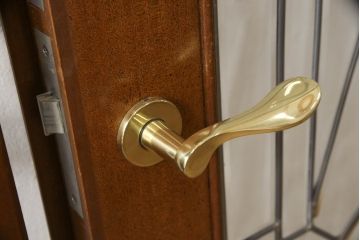 中古　激レア!!　特注品　DREXEL HERITAGE(ドレクセルヘリテイジ)　上品なデザインが魅力のステンドグラス入りドア2枚セット(親子ドア、ガラス扉、建具)(R-066203)