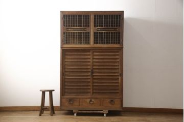 和製アンティーク　上手物!!　檜(ヒノキ)材　上質なつくりが魅力の蠅帳付き水屋箪笥(ハイチョウ、ハエチョウ、はえ帳、はい帳、収納棚、重ね戸棚、キャビネット、食器棚、茶箪笥、茶棚、時代箪笥)(R-066204)
