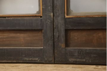 アンティーク建具　欅(ケヤキ)材　杉材　和モダンな空間づくりにおすすめ!古いお寺の大きな板戸2枚セット(蔵戸、門扉、引き戸)(R-066220)