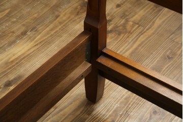 中古　DREXEL HERITAGE(ドレクセルヘリテイジ)　Touraine(ツーレイン)　猫脚のデザインがアクセントのベッドフレーム　(R-066229)