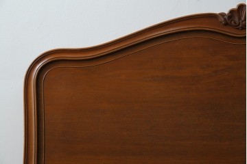 中古　DREXEL HERITAGE(ドレクセルヘリテイジ)　Touraine(ツーレイン)　猫脚のデザインがアクセントのベッドフレーム　(R-066229)