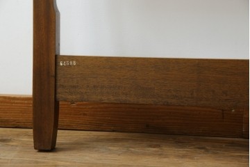 中古　DREXEL HERITAGE(ドレクセルヘリテイジ)　Touraine(ツーレイン)　猫脚のデザインがアクセントのベッドフレーム　(R-066229)