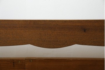 中古　DREXEL HERITAGE(ドレクセルヘリテイジ)　Touraine(ツーレイン)　猫脚のデザインがアクセントのベッドフレーム　(R-066229)