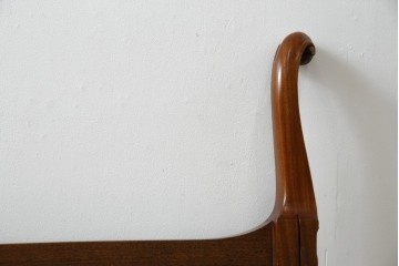 中古　DREXEL HERITAGE(ドレクセルヘリテイジ)　Touraine(ツーレイン)　猫脚のデザインがアクセントのベッドフレーム　(R-066229)