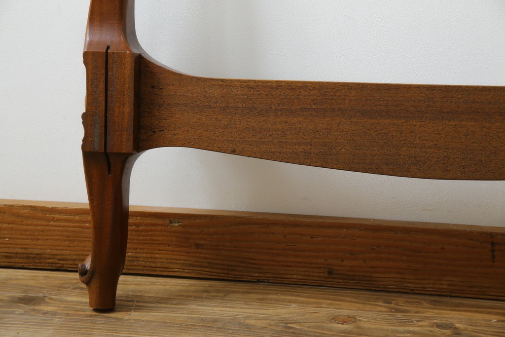 中古　DREXEL HERITAGE(ドレクセルヘリテイジ)　Touraine(ツーレイン)　猫脚のデザインがアクセントのベッドフレーム　(R-066229)