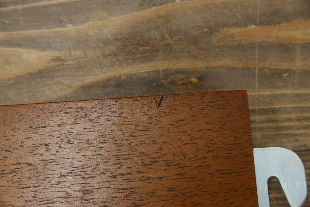 中古　DREXEL HERITAGE(ドレクセルヘリテイジ)　Touraine(ツーレイン)　猫脚のデザインがアクセントのベッドフレーム　(R-066229)