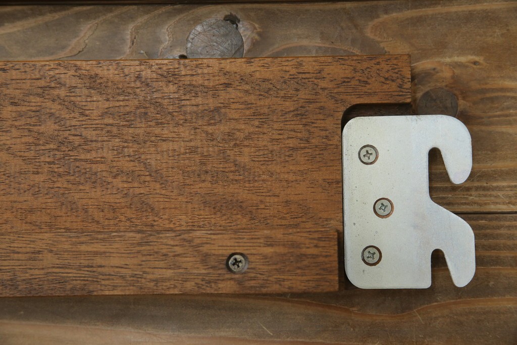 中古　DREXEL HERITAGE(ドレクセルヘリテイジ)　Touraine(ツーレイン)　猫脚のデザインがアクセントのベッドフレーム　(R-066229)