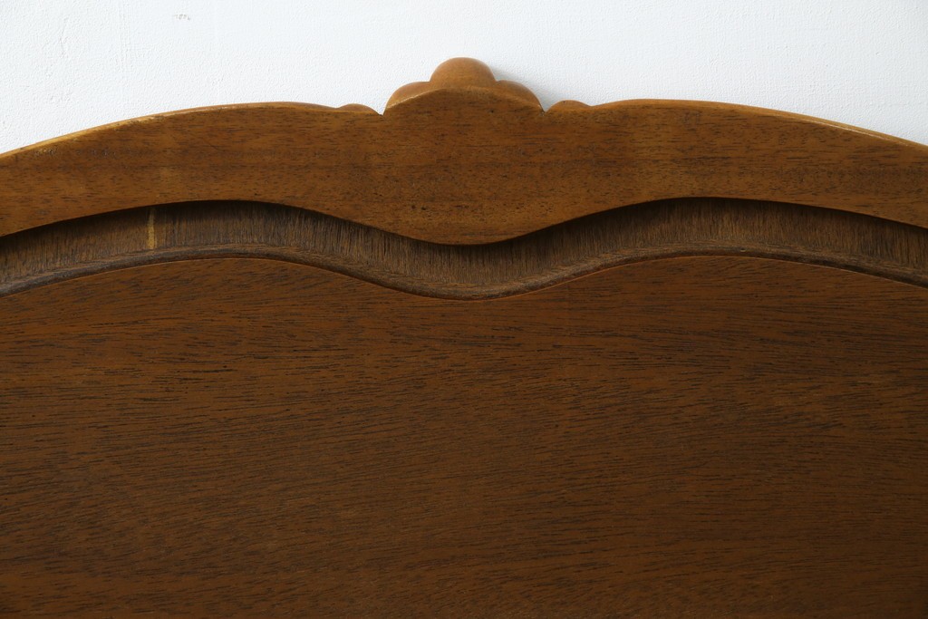 中古　DREXEL HERITAGE(ドレクセルヘリテイジ)　Touraine(ツーレイン)　猫脚のデザインがアクセントのベッドフレーム　(R-066229)