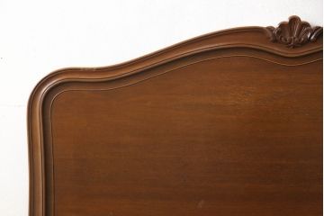 中古　DREXEL HERITAGE(ドレクセルヘリテイジ)　Touraine(ツーレイン)　猫脚のデザインがアクセントのベッドフレーム(セミダブル)(R-066229)