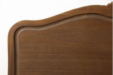 中古　DREXEL HERITAGE(ドレクセルヘリテイジ)　Touraine(ツーレイン)　猫脚のデザインがアクセントのベッドフレーム(セミダブル)(R-066229)