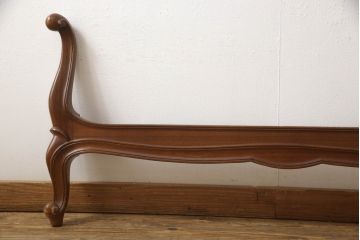 中古　DREXEL HERITAGE(ドレクセルヘリテイジ)　Touraine(ツーレイン)　猫脚のデザインがアクセントのベッドフレーム(セミダブル)(R-066229)